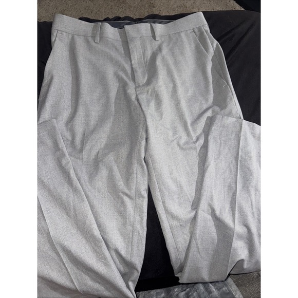Kenneth Cole Reaction Men's Gray Modern-Fit Micro-Check Dress Pants Size 31W 32L - Picture 1 of 10